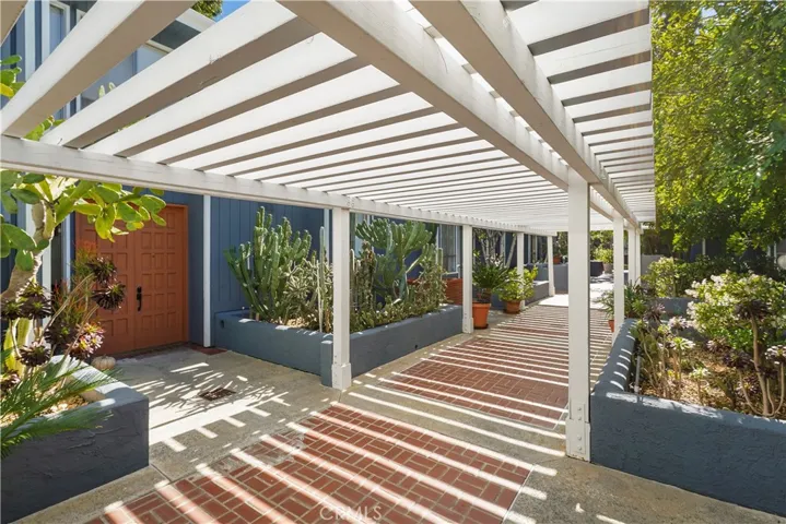 Walkway within complex