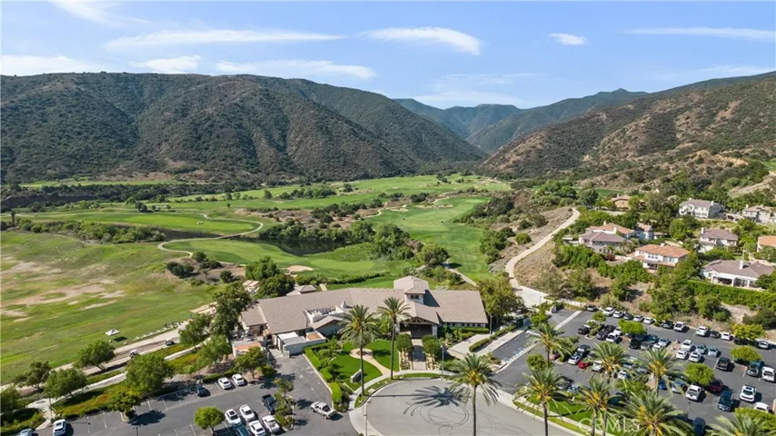 Nearby Eagle Glen Golf Club