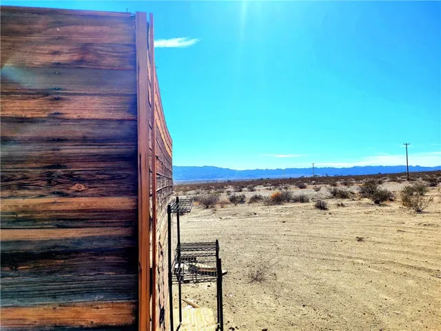 982 Decker Road, 29 Palms, California 92277