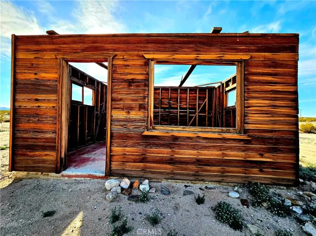 982 Decker Road, 29 Palms, California 92277