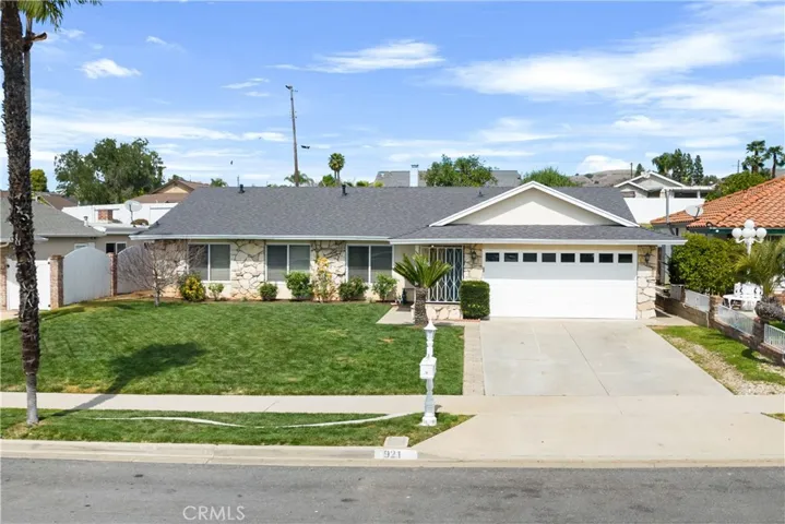 921 W Tracie Drive, Brea, California 92821