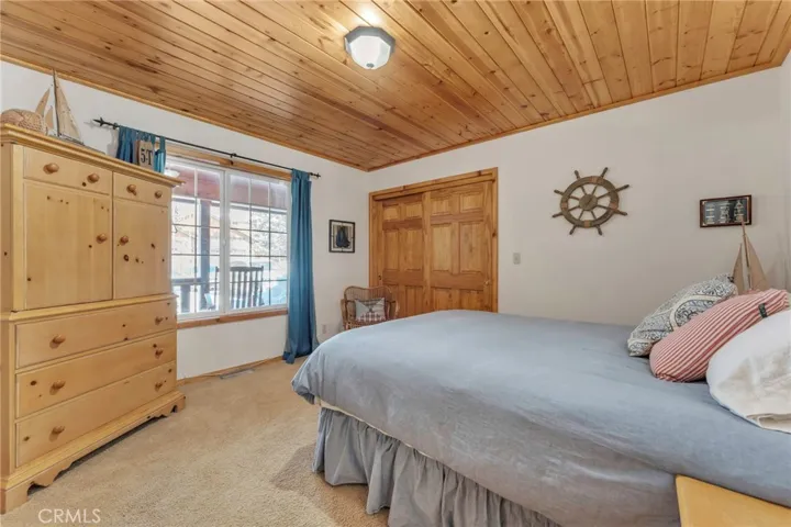 178 Meadow View Drive, Big Bear Lake, California 92315