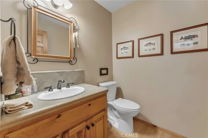 178 Meadow View Drive, Big Bear Lake, California 92315