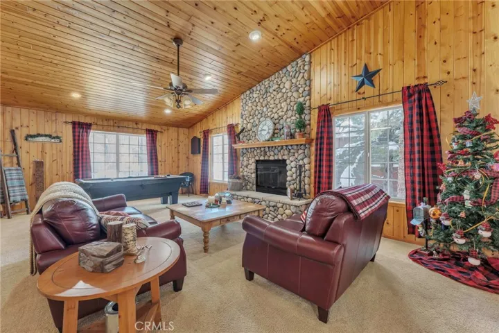 178 Meadow View Drive, Big Bear Lake, California 92315