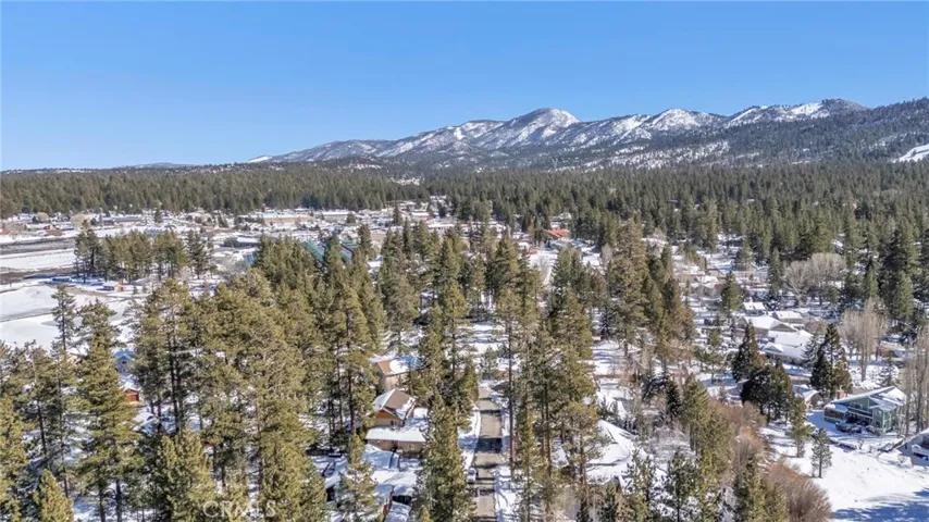 178 Meadow View Drive, Big Bear Lake, California 92315