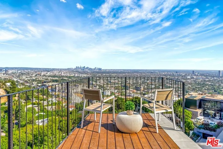 8425 Hillside Avenue, Los Angeles, California 90069