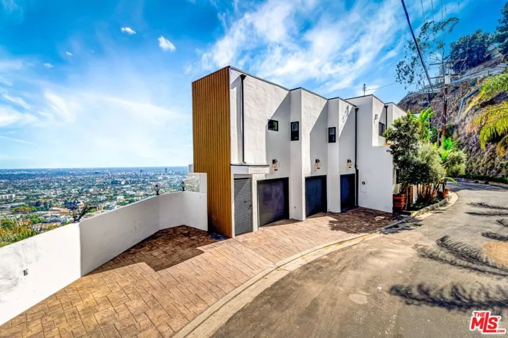 8425 Hillside Avenue, Los Angeles, California 90069