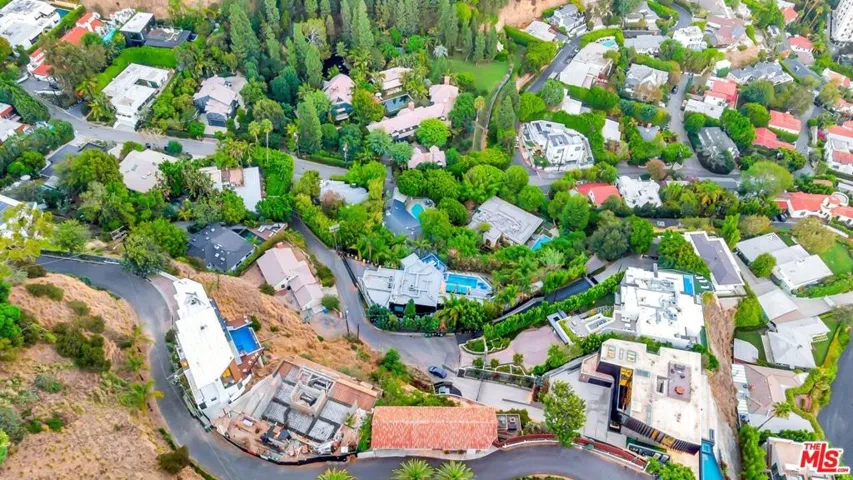 8425 Hillside Avenue, Los Angeles, California 90069