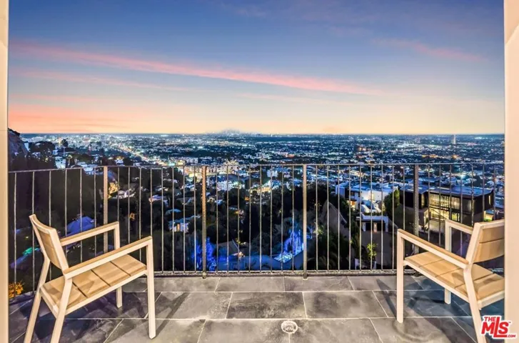 8425 Hillside Avenue, Los Angeles, California 90069