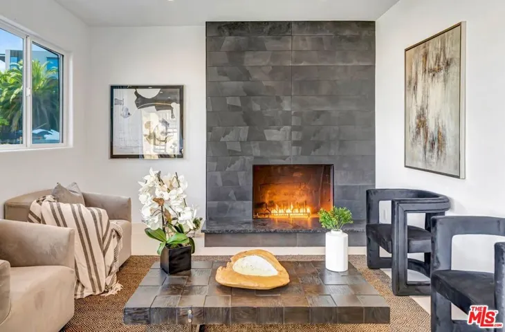 8425 Hillside Avenue, Los Angeles, California 90069