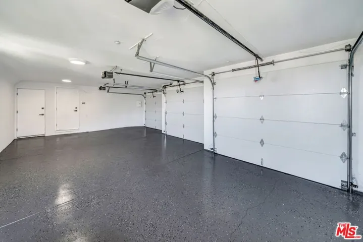 8425 Hillside Avenue, Los Angeles, California 90069