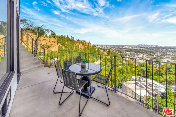 8425 Hillside Avenue, Los Angeles, California 90069