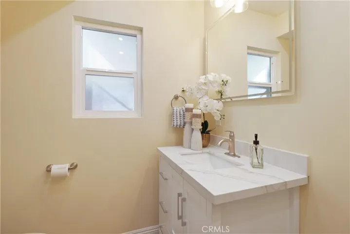 2030 E 3rd Street 2, Long Beach, California 90814