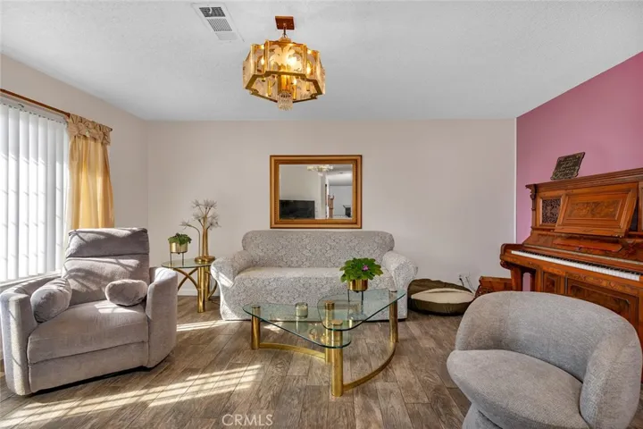 1863 Shadowbrook Drive, Merced, California 95348