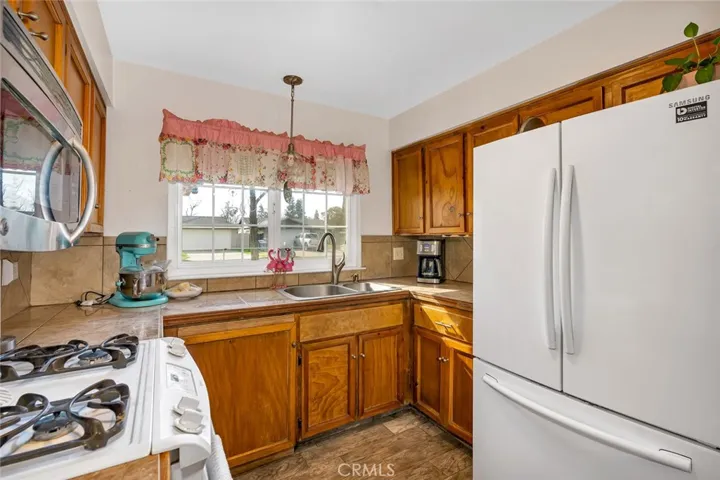 1863 Shadowbrook Drive, Merced, California 95348