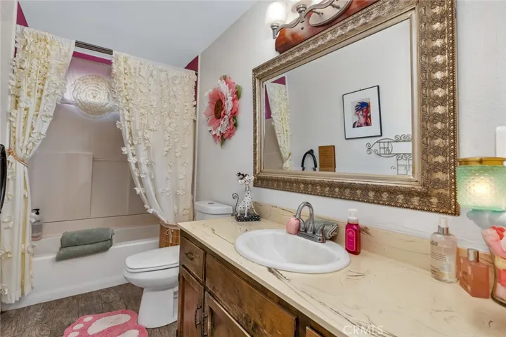1863 Shadowbrook Drive, Merced, California 95348