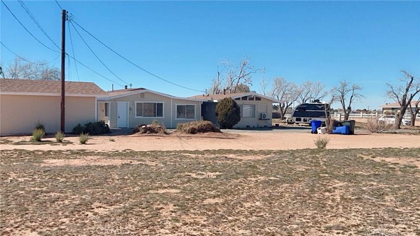 21429 Del Oro Road, Apple Valley, California 92308