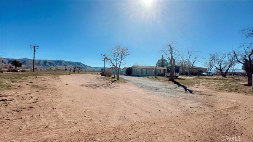 21429 Del Oro Road, Apple Valley, California 92308