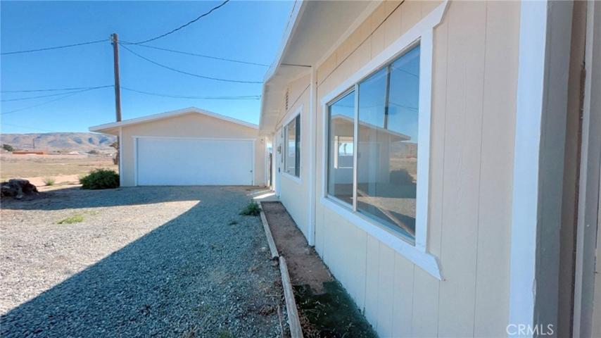 21429 Del Oro Road, Apple Valley, California 92308