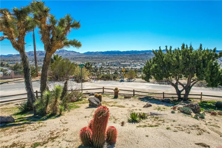 57208 Castro Drive, Yucca Valley, California 92284