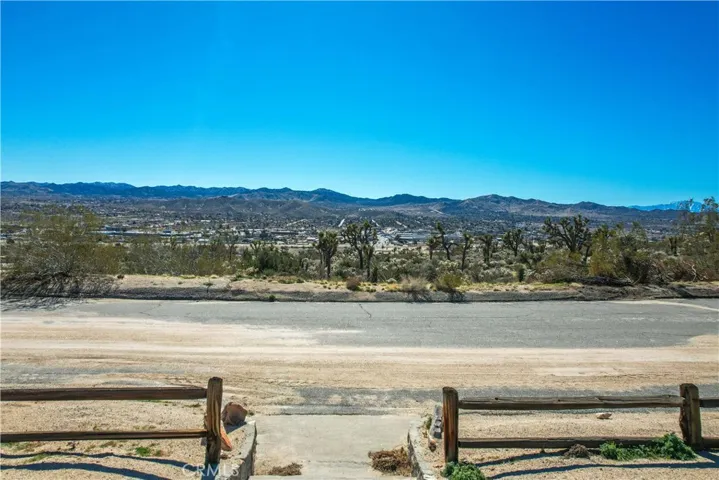57208 Castro Drive, Yucca Valley, California 92284