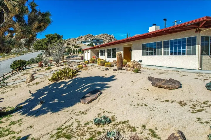 57208 Castro Drive, Yucca Valley, California 92284