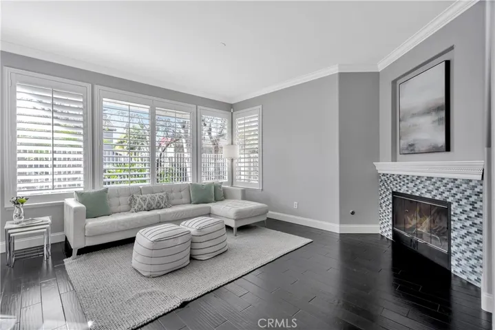 350 Exeter Way, Corona, California 92882