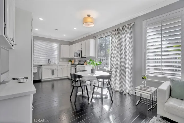 350 Exeter Way, Corona, California 92882
