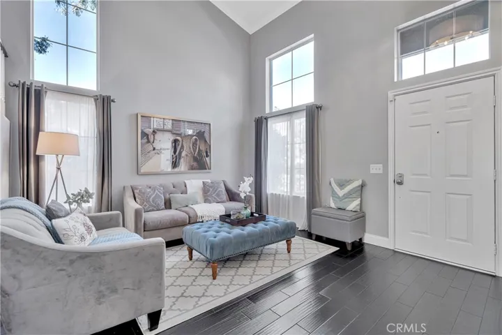 350 Exeter Way, Corona, California 92882
