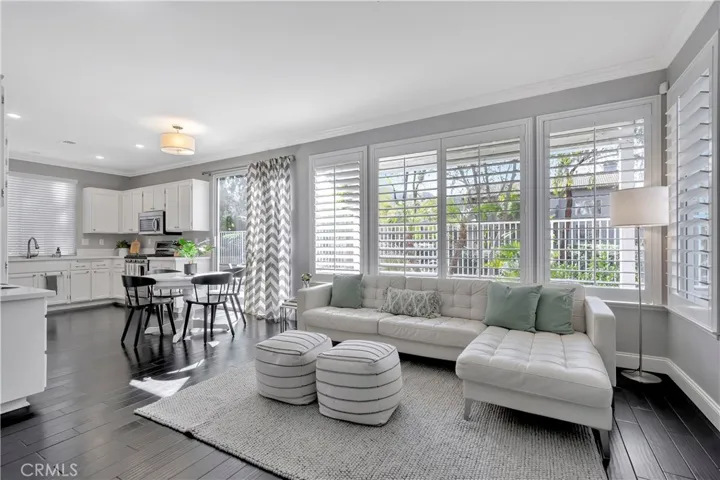 350 Exeter Way, Corona, California 92882