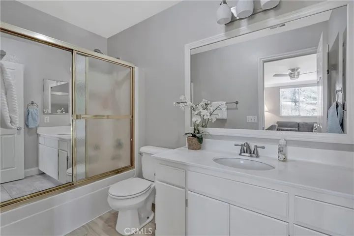 350 Exeter Way, Corona, California 92882