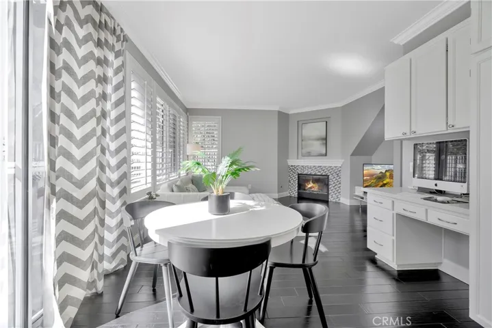 350 Exeter Way, Corona, California 92882