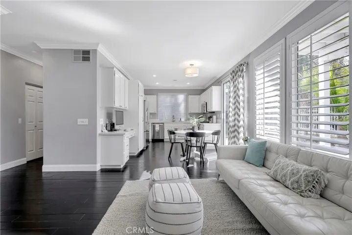 350 Exeter Way, Corona, California 92882