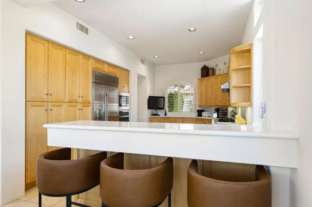 Eat in Kitchen