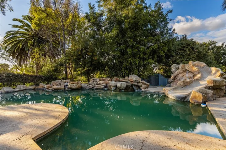 644 S Peralta Hills Drive, Anaheim Hills, California 92807