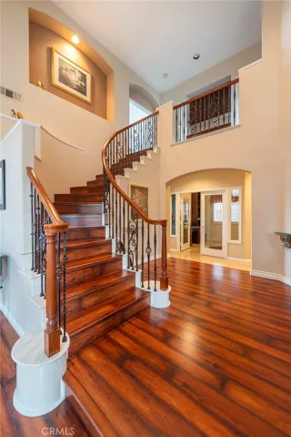 2 Story Entry
