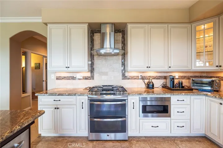 5 Burner Cooktop with Double Oven