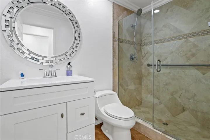 DOWNSTAIRS FULL BATHROOM