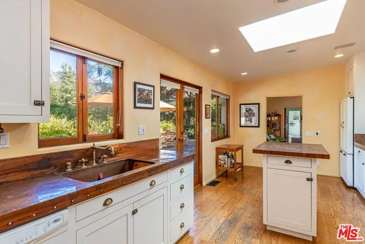 Hammered copper countertops