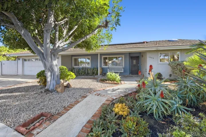 1702 Timothy Place, Vista, California 92083