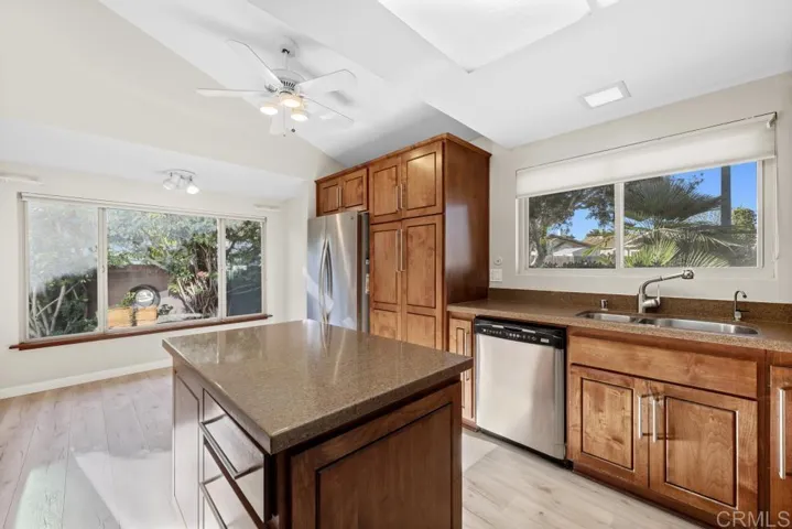 1702 Timothy Place, Vista, California 92083