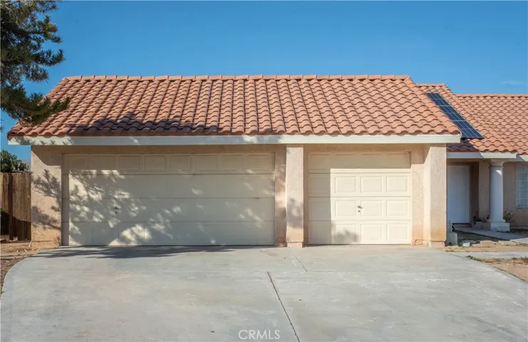 20682 Pahute Road, Apple Valley, California 92308