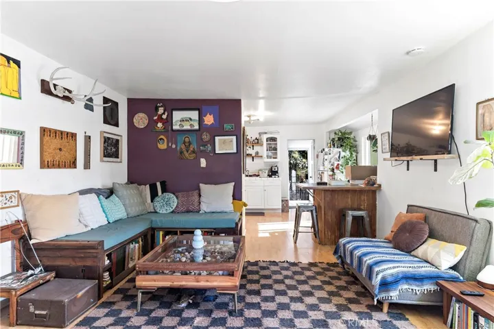 3130 Arvia Street, Los Angeles, California 90065