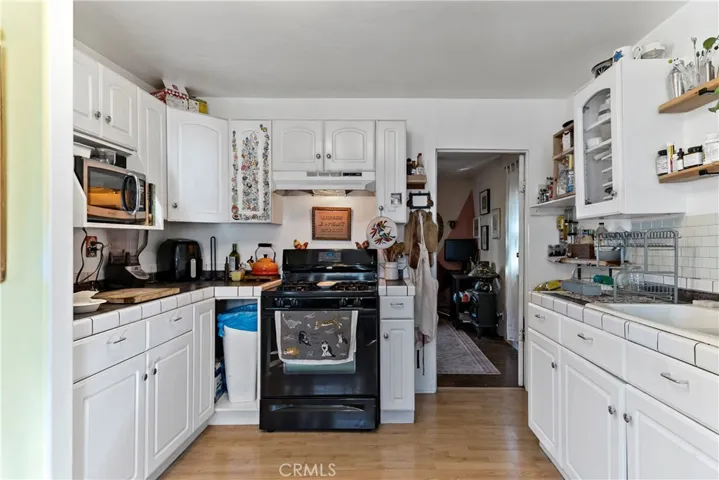 3130 Arvia Street, Los Angeles, California 90065