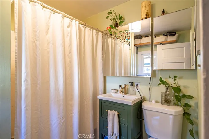 3130 Arvia Street, Los Angeles, California 90065