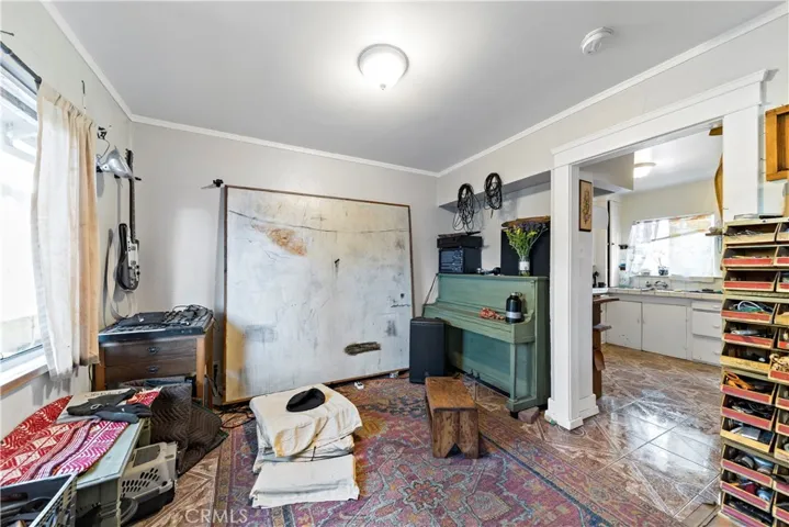 3130 Arvia Street, Los Angeles, California 90065