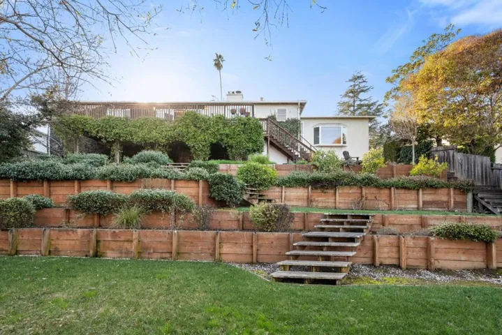 3807 Kingridge Drive, San Mateo, California 94403