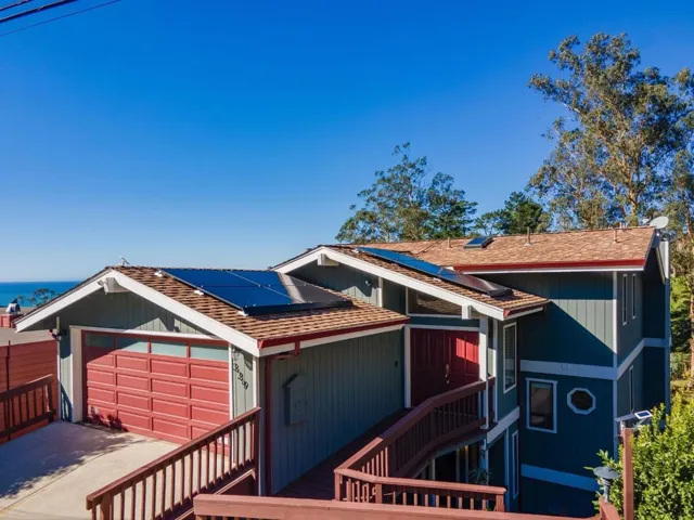 339 El Granada Boulevard, El Granada, California 94019