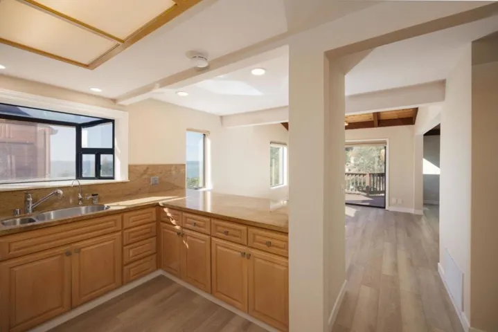 339 El Granada Boulevard, El Granada, California 94019