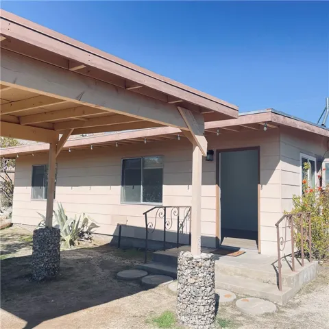 10722 Juniper Ave, Morongo Valley, California 92256